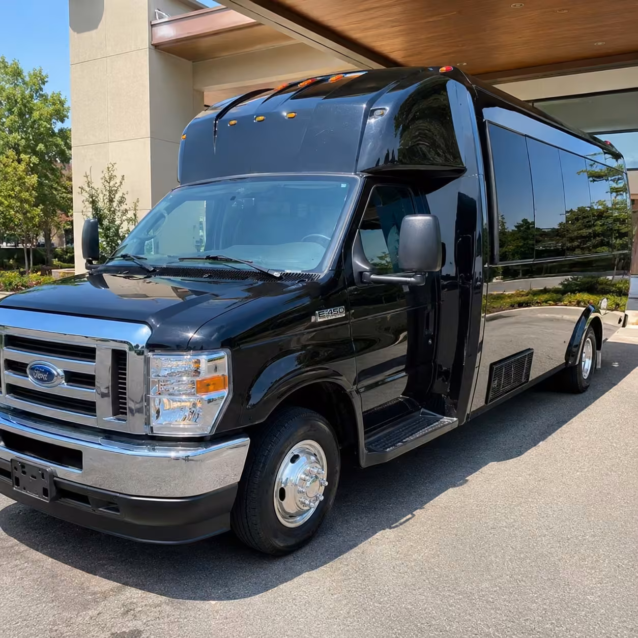 20 passenger party bus