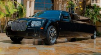 Chrysler 300 Limo Service Bartlett