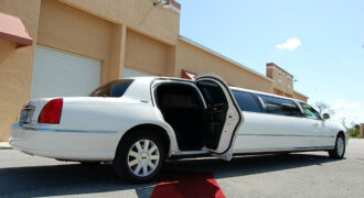 Lincoln Stretch Limo Memphis